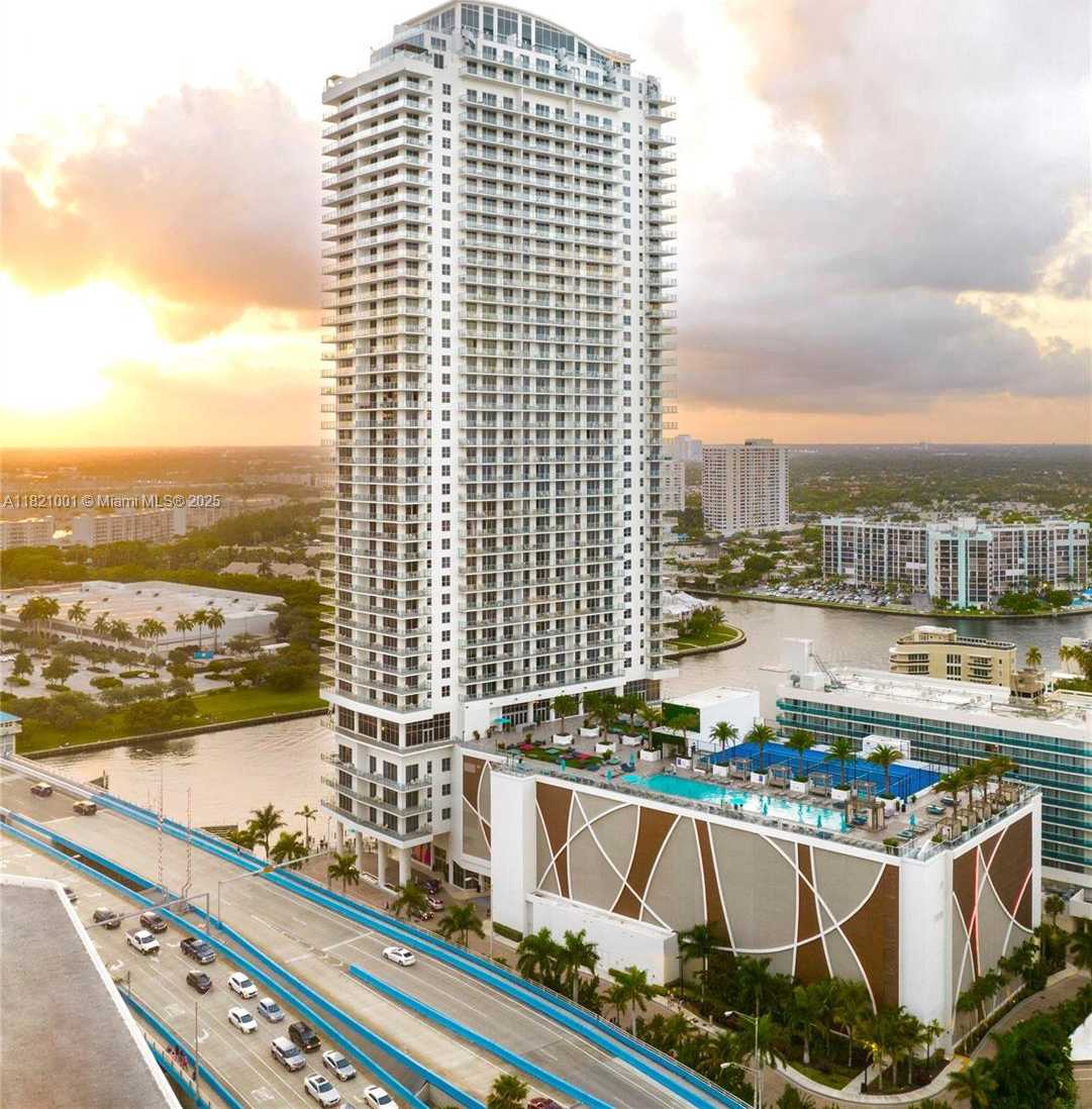 Small Image of 4010 NORTH OCEAN DR #T3706, Hollywood Number 4