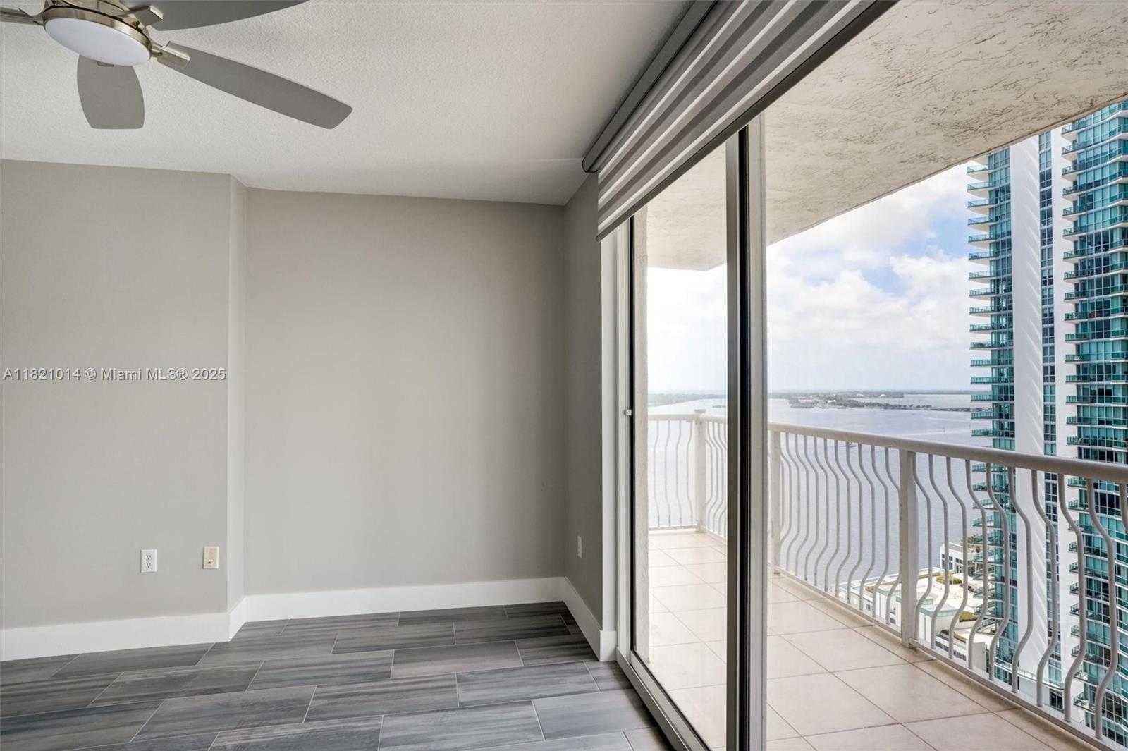Small Image of 1200 BRICKELL BAY DR #2501, Miami Number 15