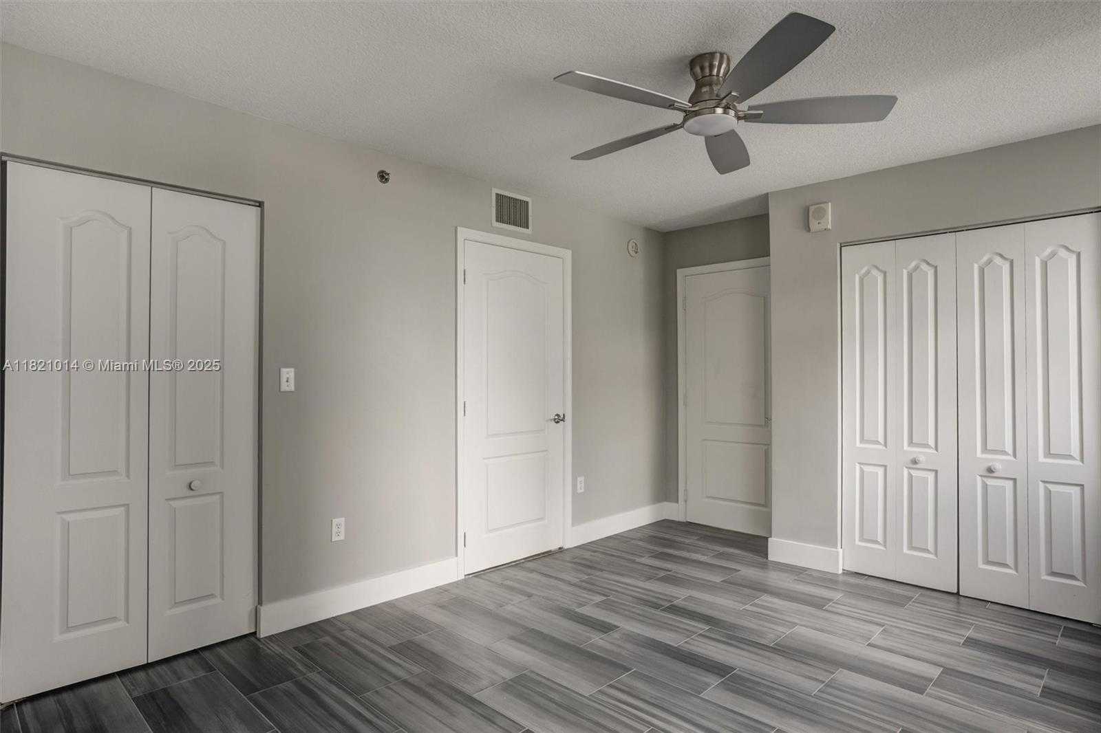 Small Image of 1200 BRICKELL BAY DR #2501, Miami Number 22
