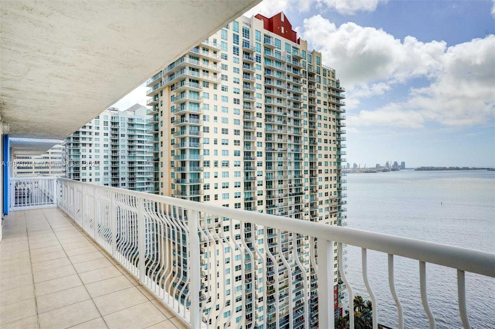 Small Image of 1200 BRICKELL BAY DR #2501, Miami Number 23
