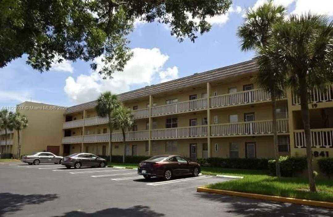 Small Image of 5841 NORTH WEST 61ST AVE #310, Tamarac Number 5