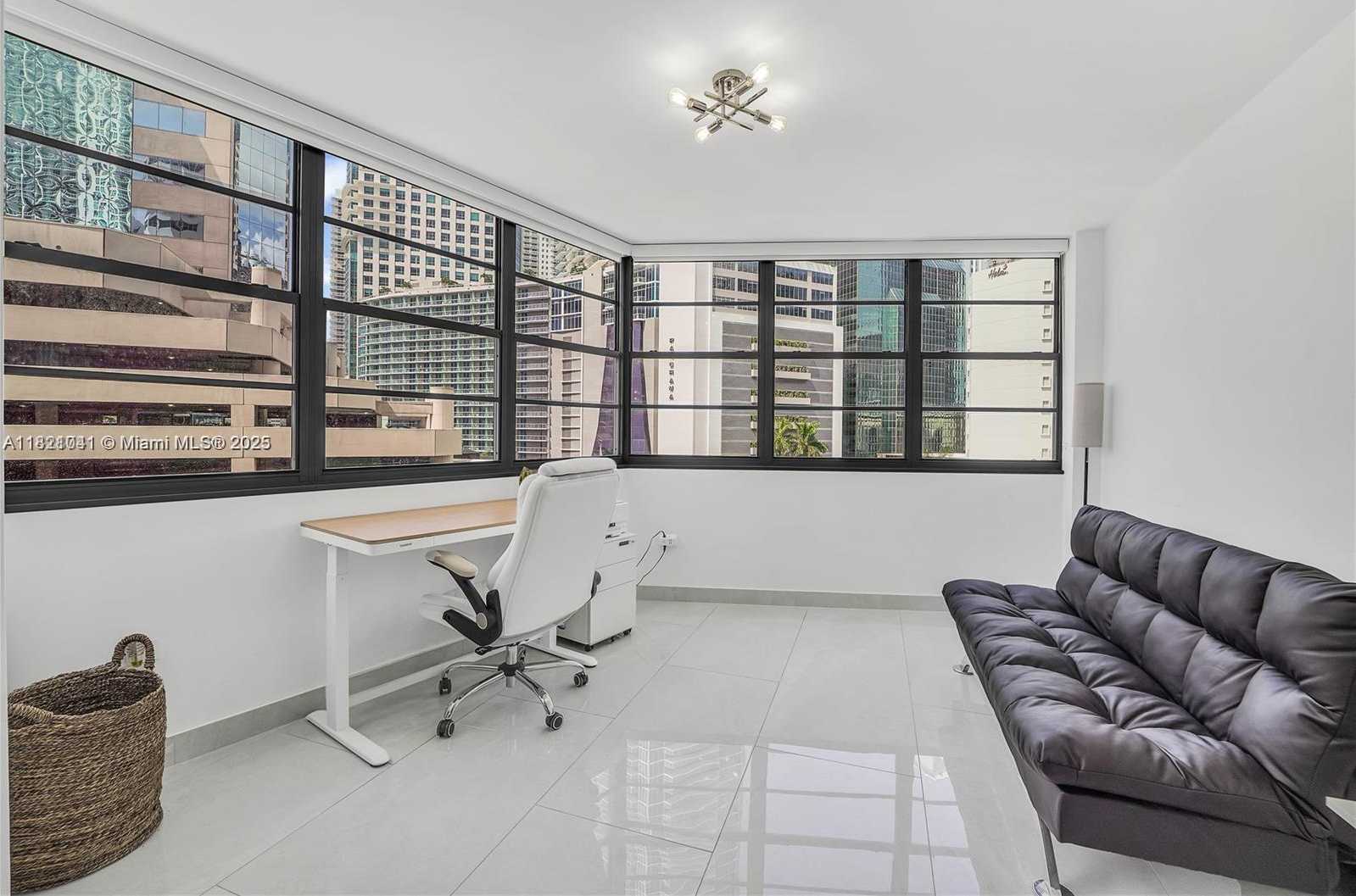 Small Image of 999 BRICKELL BAY DR #711, Miami Number 10