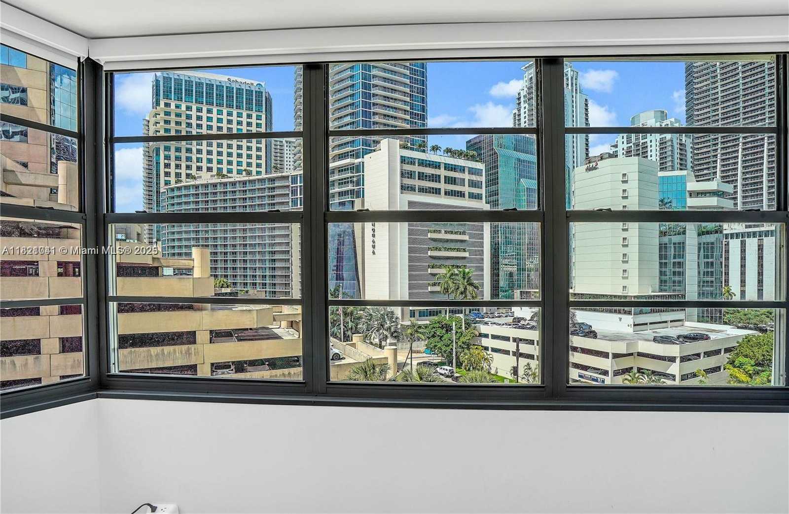 Small Image of 999 BRICKELL BAY DR #711, Miami Number 15