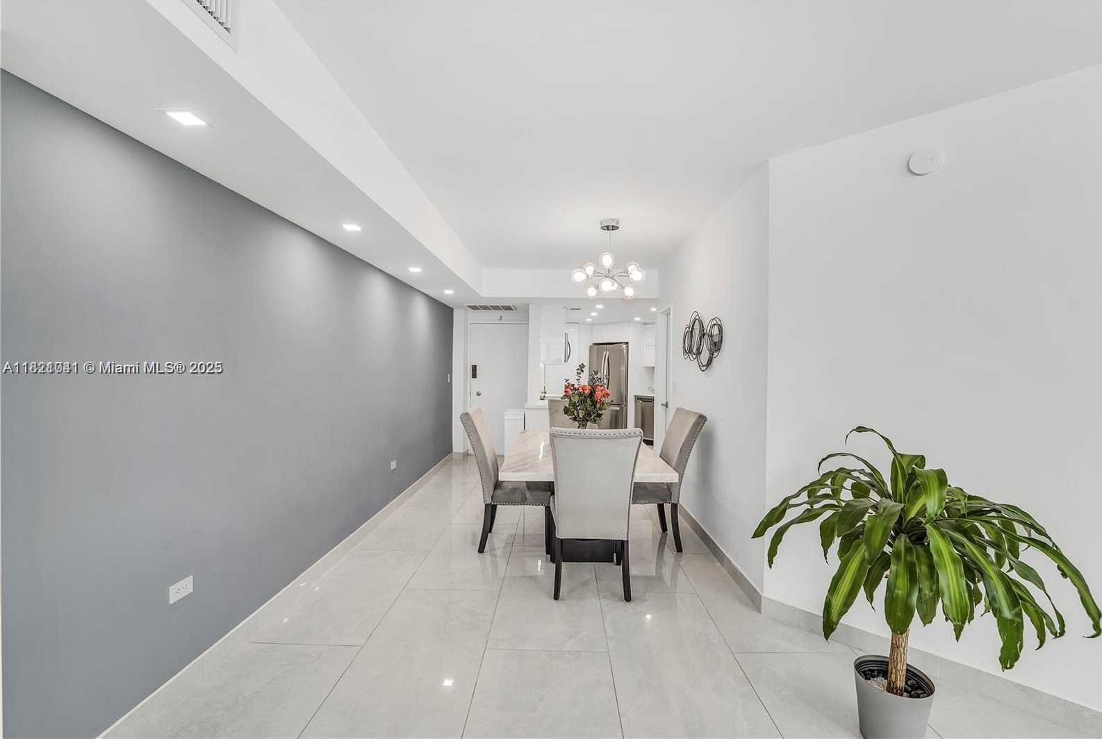 Small Image of 999 BRICKELL BAY DR #711, Miami Number 18