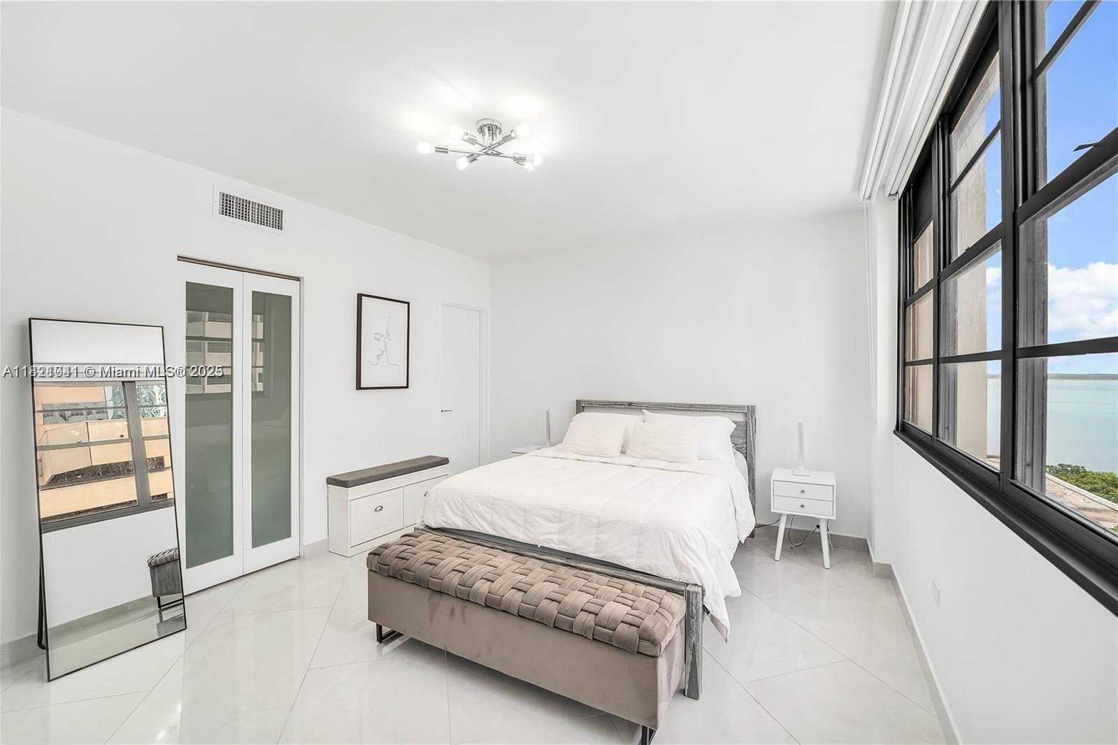 Small Image of 999 BRICKELL BAY DR #711, Miami Number 21