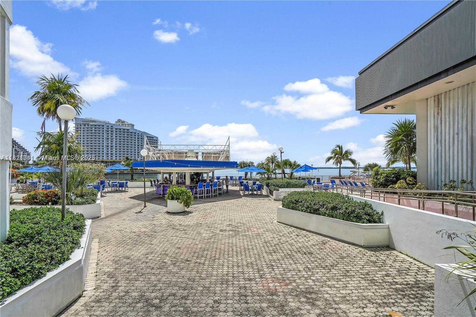Small Image of 999 BRICKELL BAY DR #711, Miami Number 27