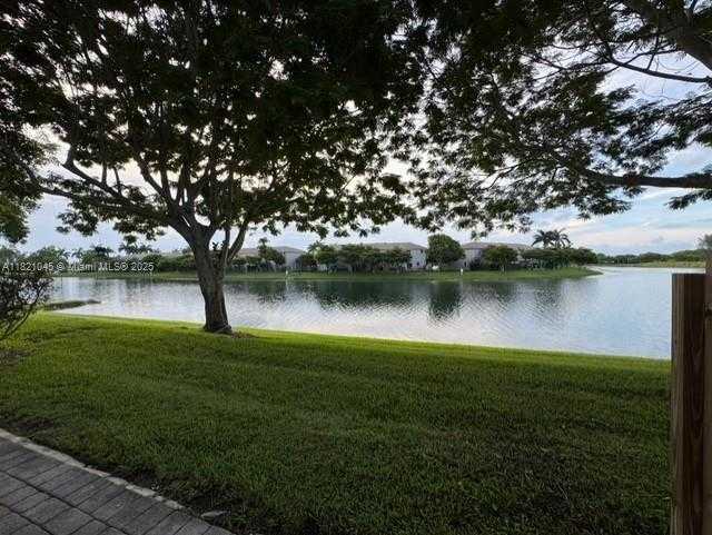 Small Image of 9267 SOUTH WEST 227TH ST #5-8, Cutler Bay Number 4