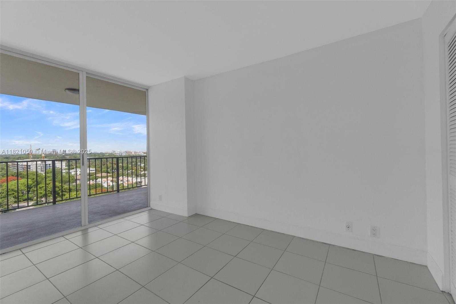 Small Image of 1901 BRICKELL AVE #B1508, Miami Number 15
