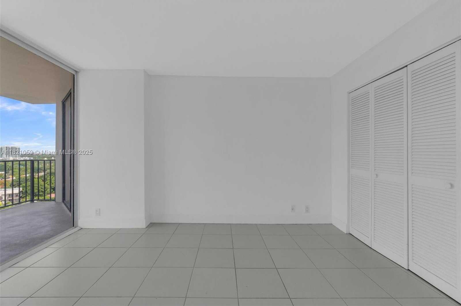Small Image of 1901 BRICKELL AVE #B1508, Miami Number 17