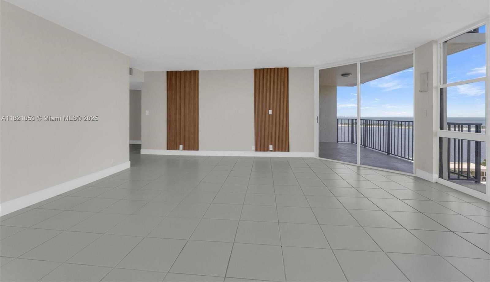 Small Image of 1901 BRICKELL AVE #B1508, Miami Number 24