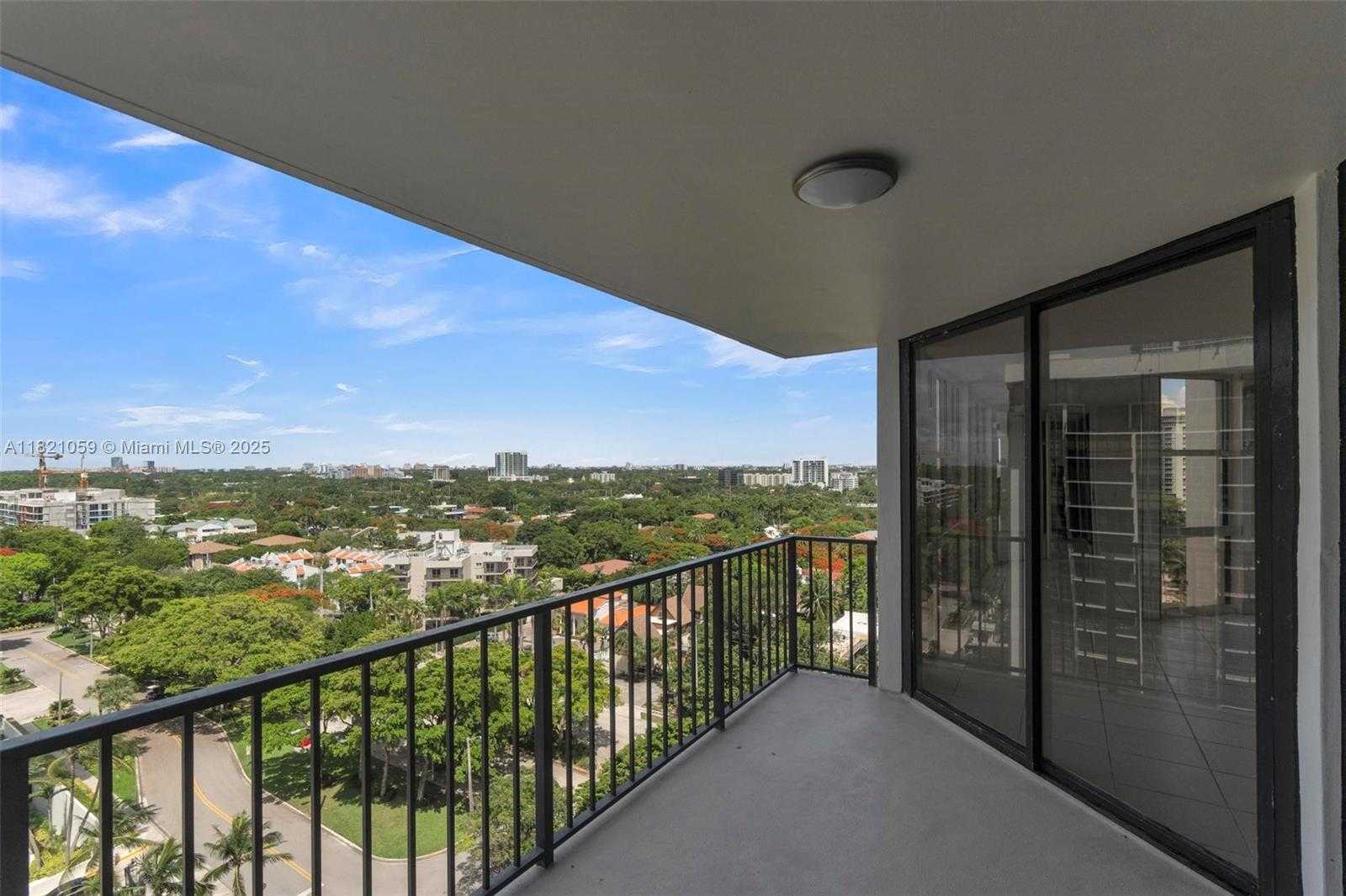 Small Image of 1901 BRICKELL AVE #B1508, Miami Number 25