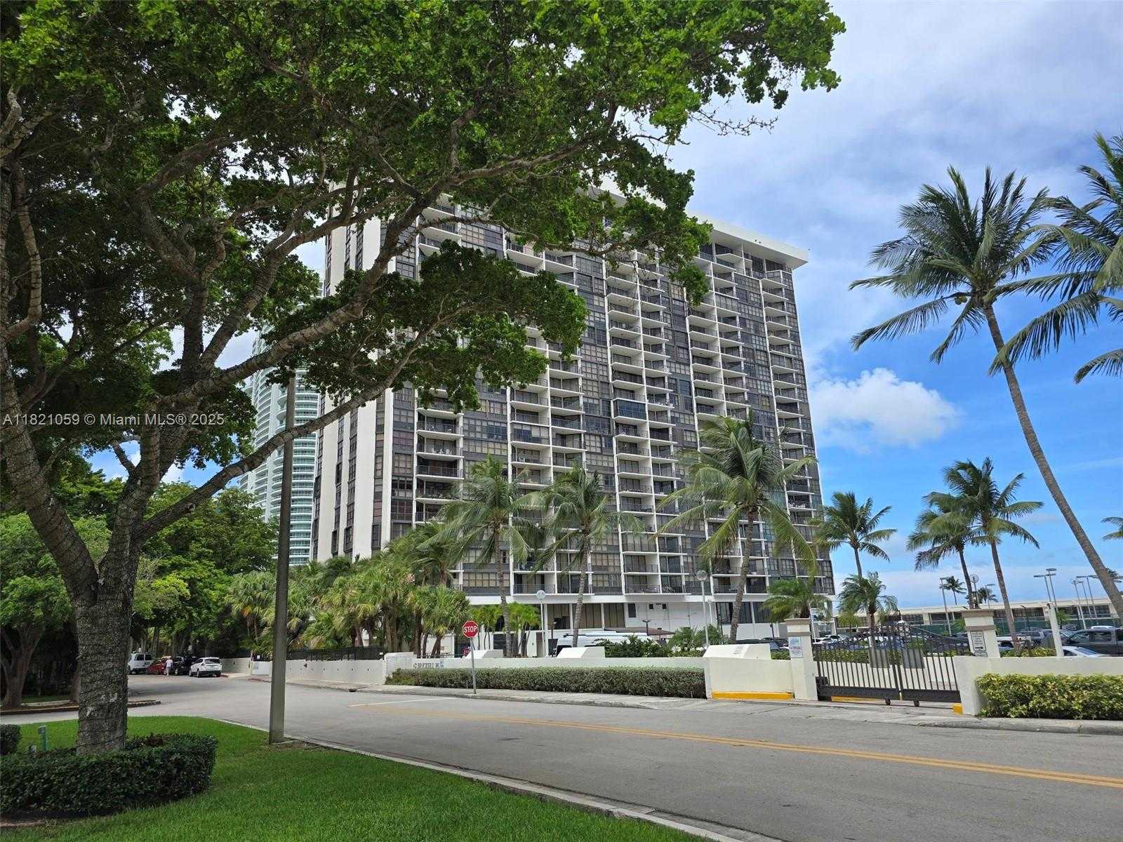 Small Image of 1901 BRICKELL AVE #B1508, Miami Number 27