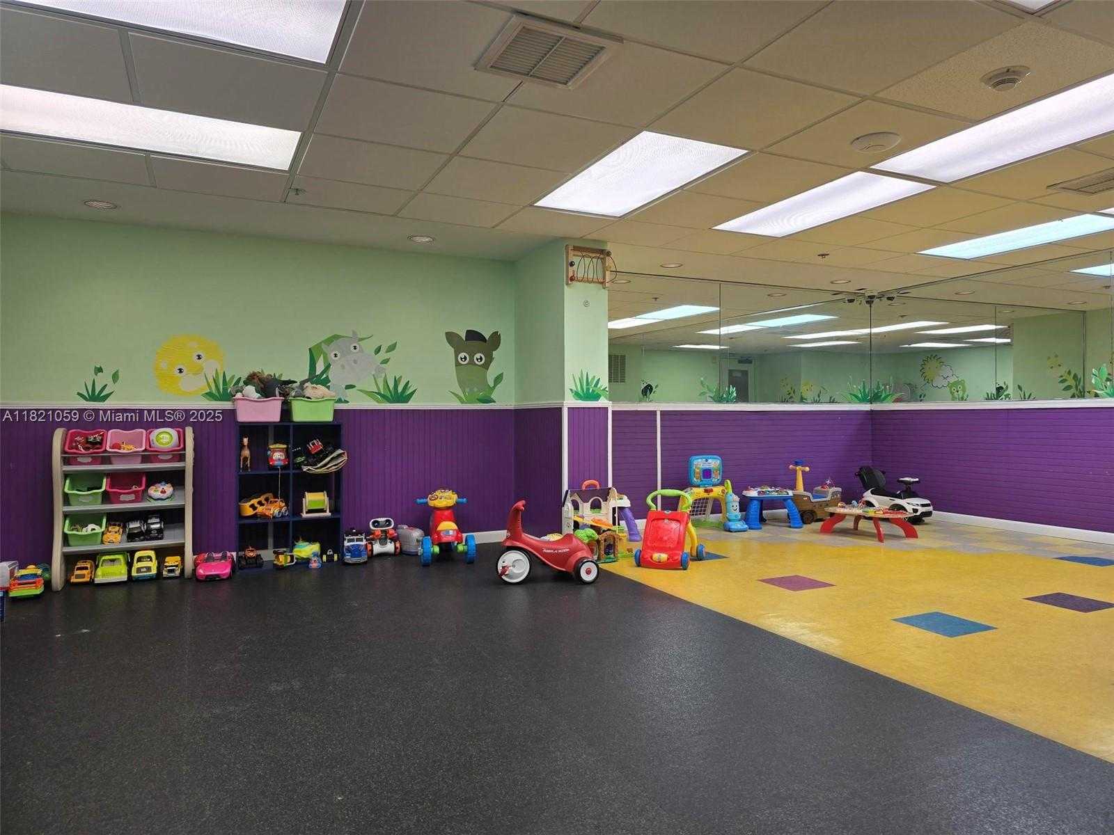 Small Image of 1901 BRICKELL AVE #B1508, Miami Number 51