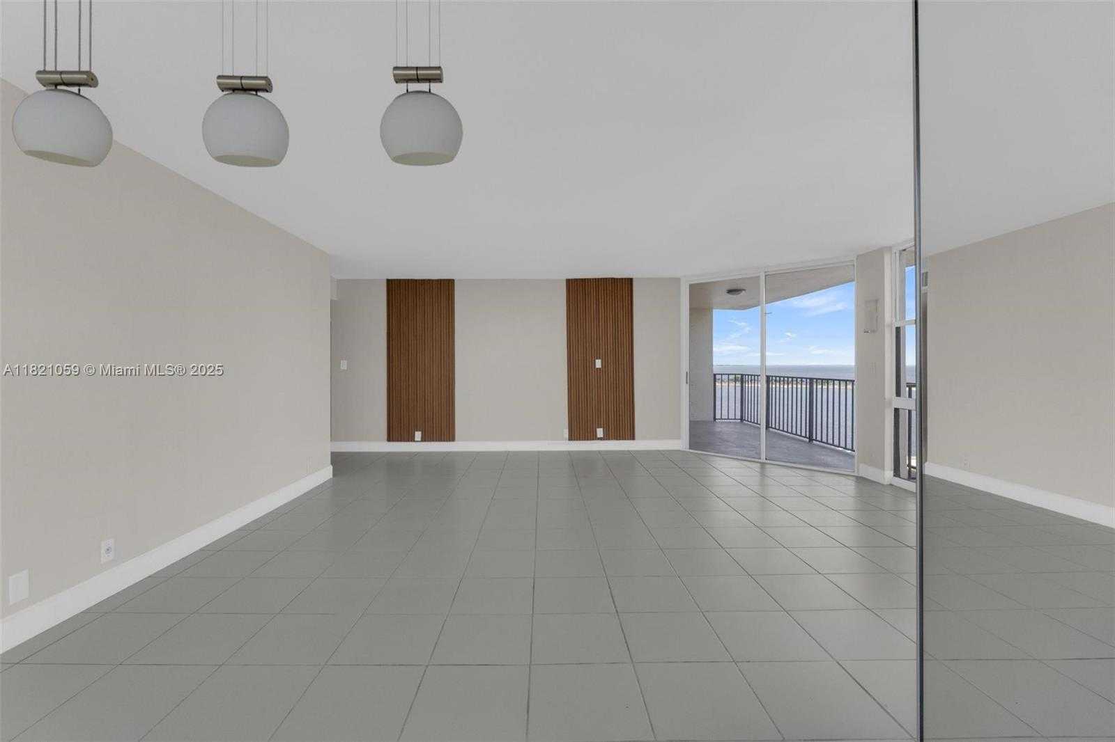 Small Image of 1901 BRICKELL AVE #B1508, Miami Number 6