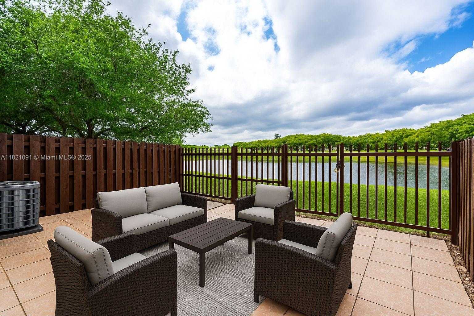 Small Image of 22006 SOUTH WEST 89TH CT, Cutler Bay Number 2