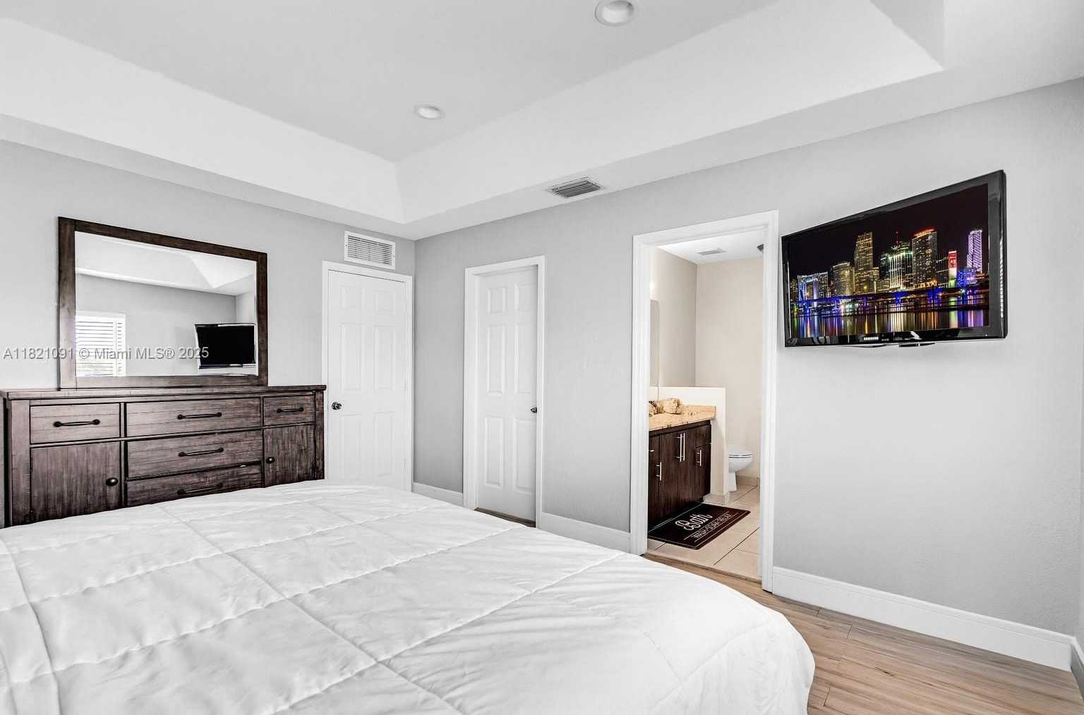 Small Image of 22006 SOUTH WEST 89TH CT, Cutler Bay Number 7