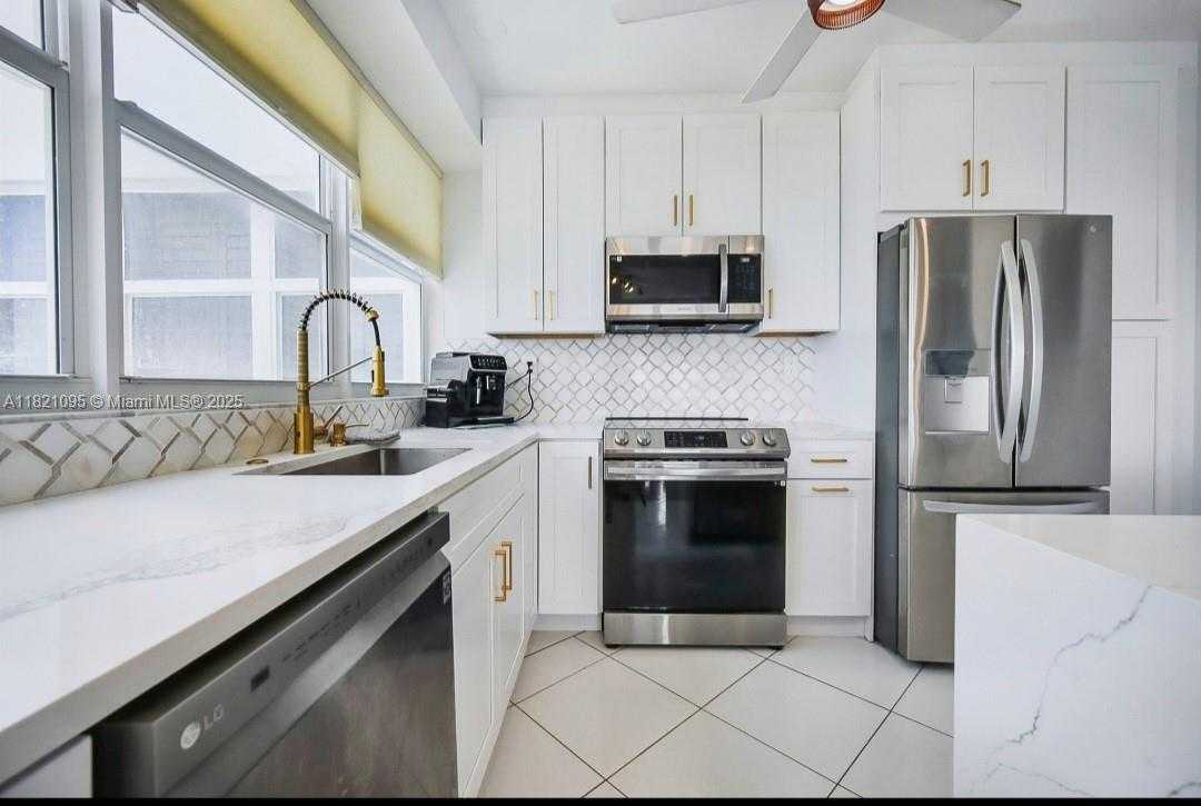 Small Image of 1920 SOUTH OCEAN DR #901, Fort Lauderdale Number 4