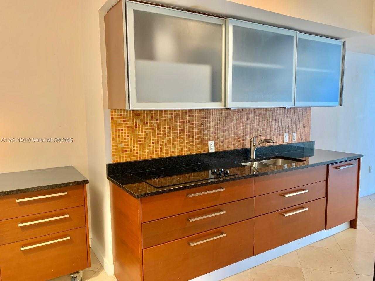 Small Image of 1800 SOUTH OCEAN DR #902, Hallandale Beach Number 11