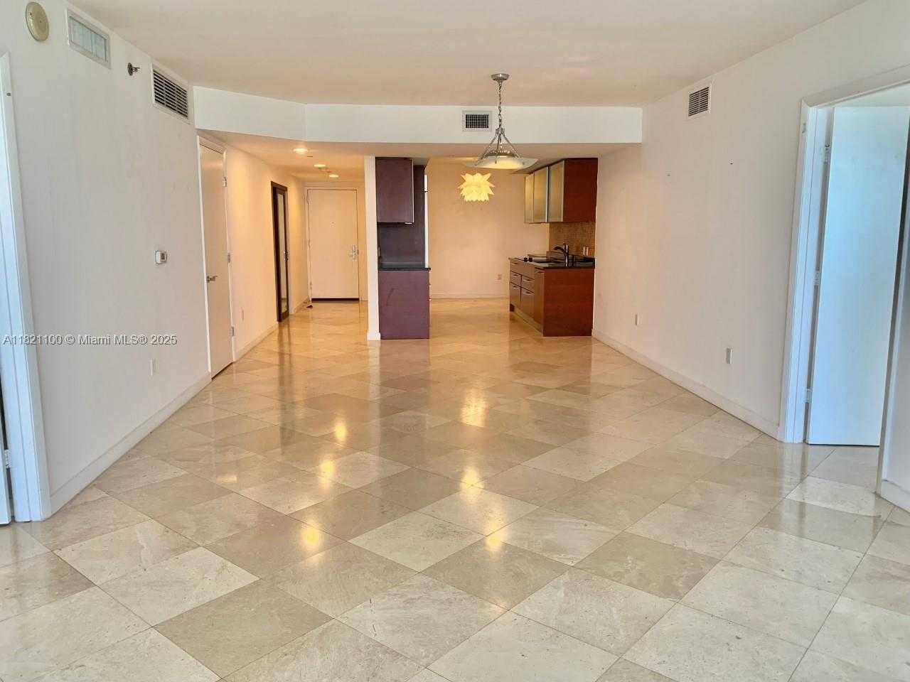 Small Image of 1800 SOUTH OCEAN DR #902, Hallandale Beach Number 13
