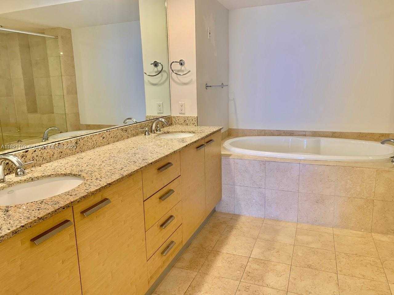 Small Image of 1800 SOUTH OCEAN DR #902, Hallandale Beach Number 17