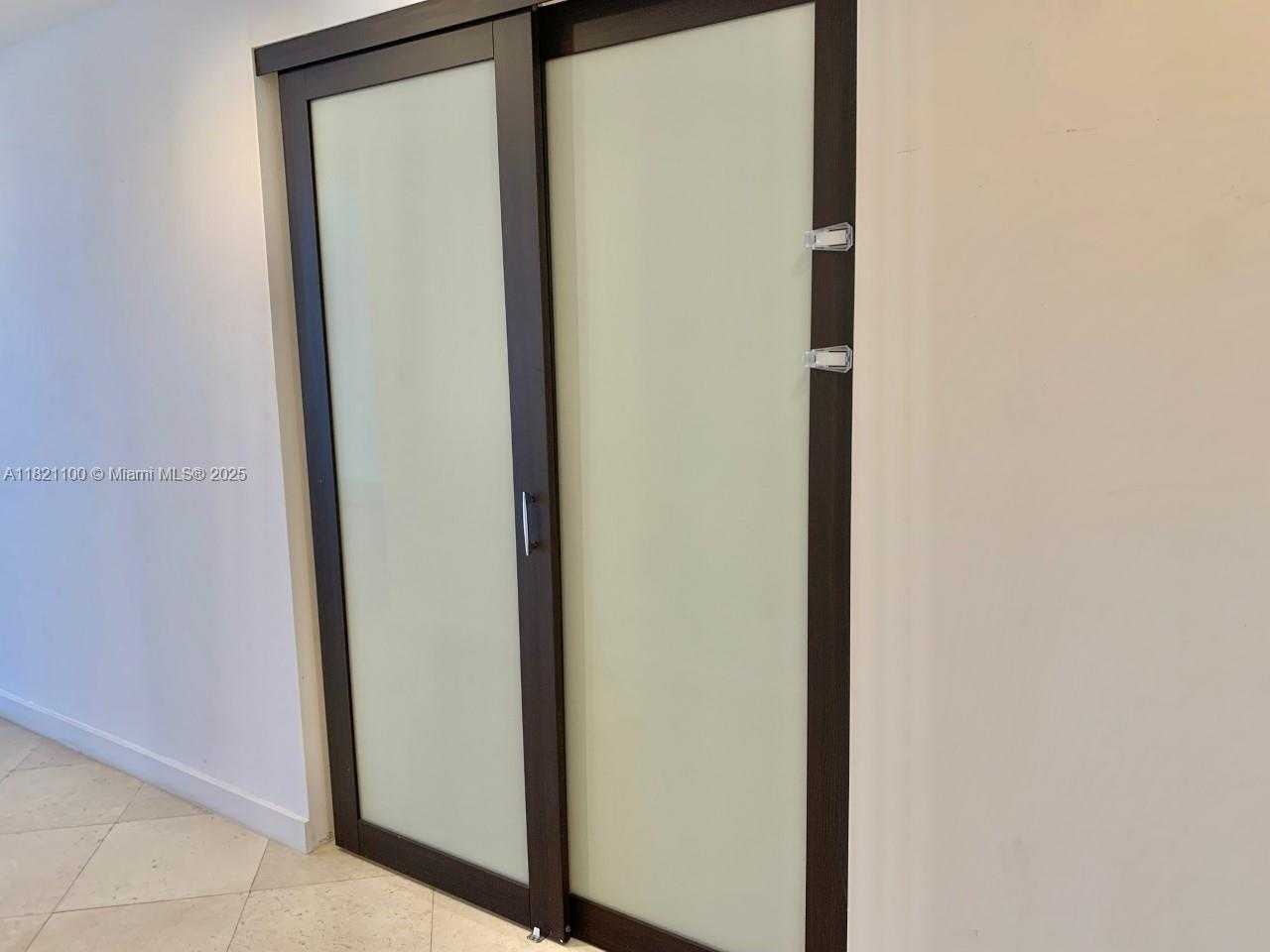 Small Image of 1800 SOUTH OCEAN DR #902, Hallandale Beach Number 24