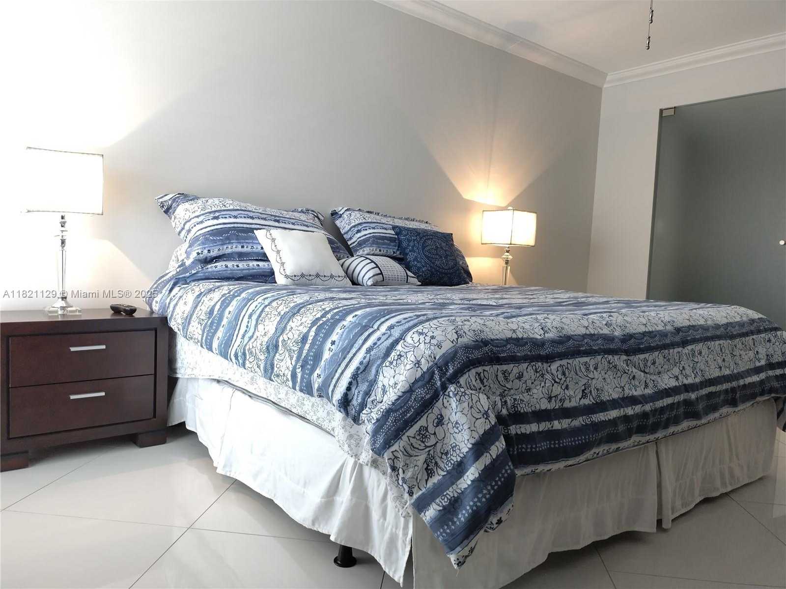 Small Image of 575 CRANDON BLVD #706, Key Biscayne Number 15