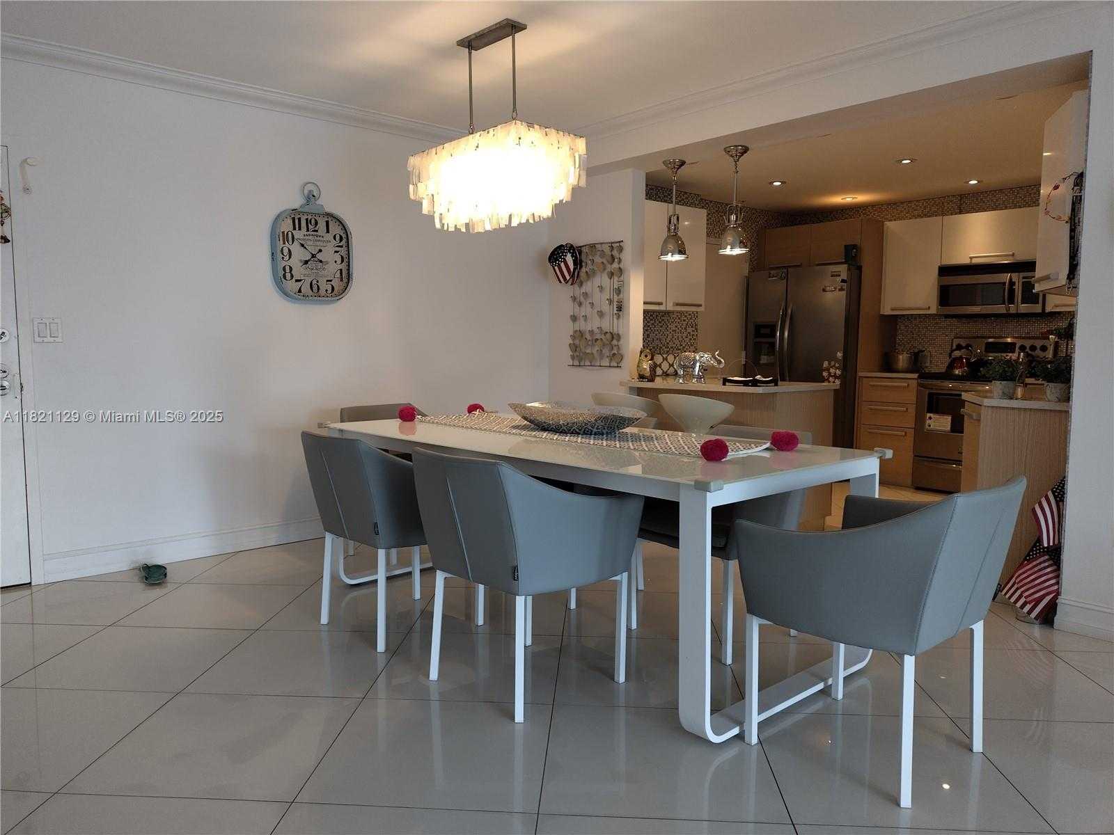 Small Image of 575 CRANDON BLVD #706, Key Biscayne Number 5