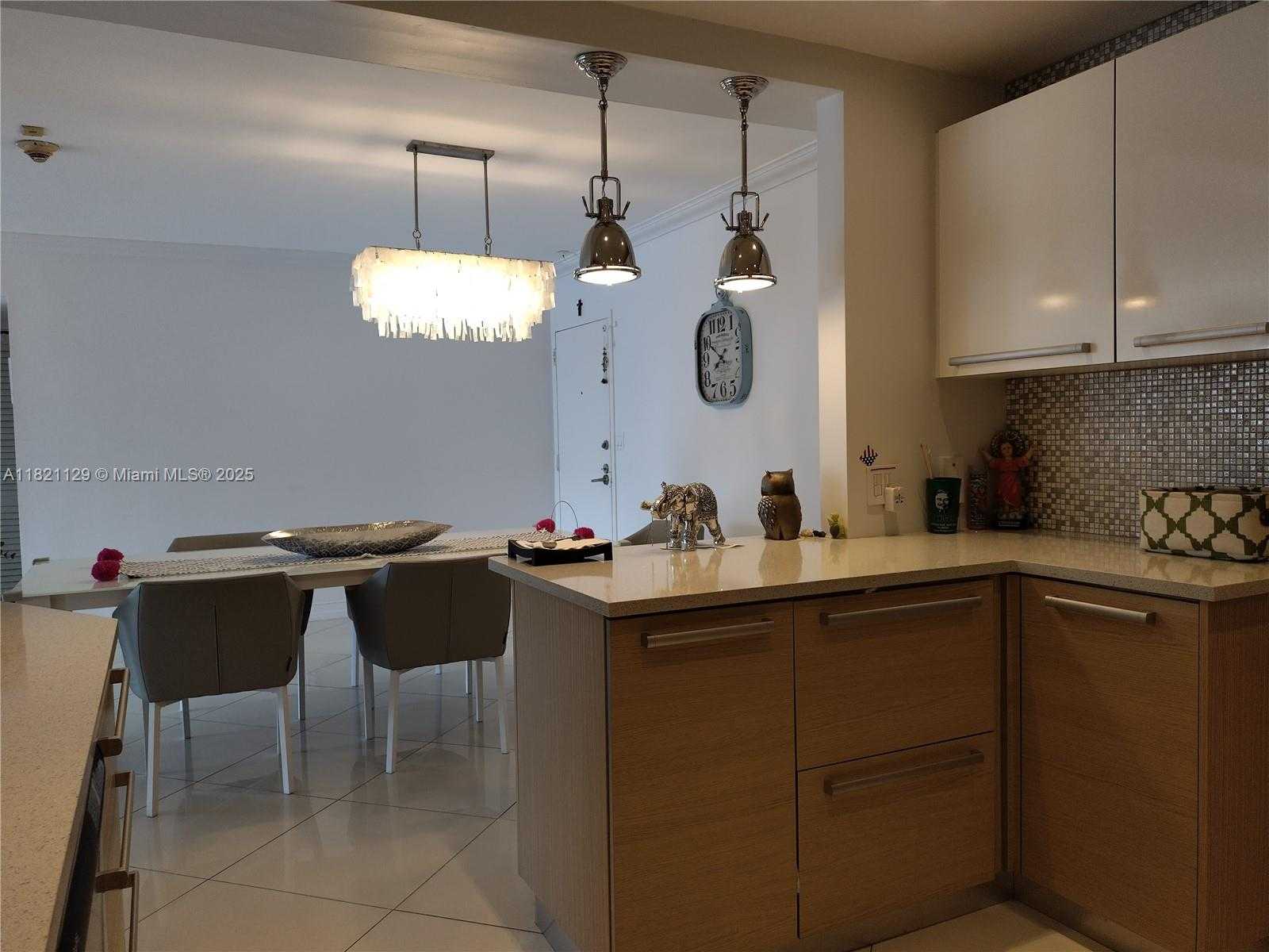 Small Image of 575 CRANDON BLVD #706, Key Biscayne Number 6
