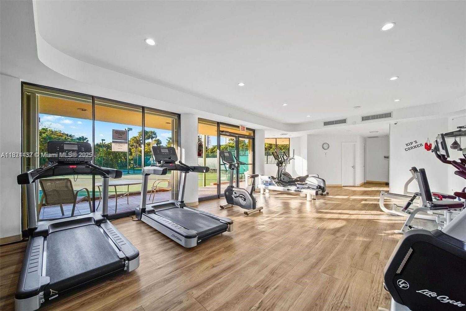 Small Image of 20191 EAST COUNTRY CLUB DR #1903, Aventura Number 26