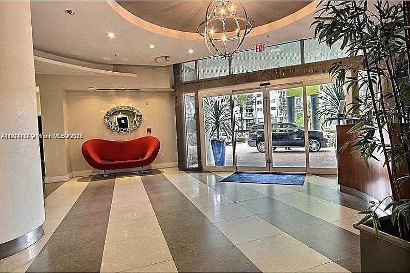 Small Image of 3001 SOUTH OCEAN DR #101, Hollywood Number 21