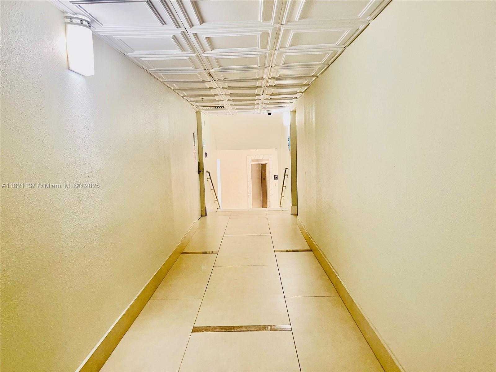 Small Image of 3001 SOUTH OCEAN DR #101, Hollywood Number 54