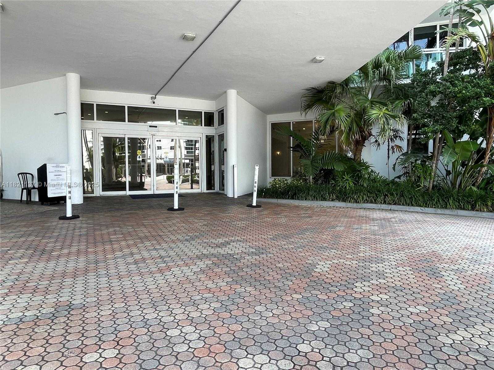 Small Image of 3001 SOUTH OCEAN DR #101, Hollywood Number 57