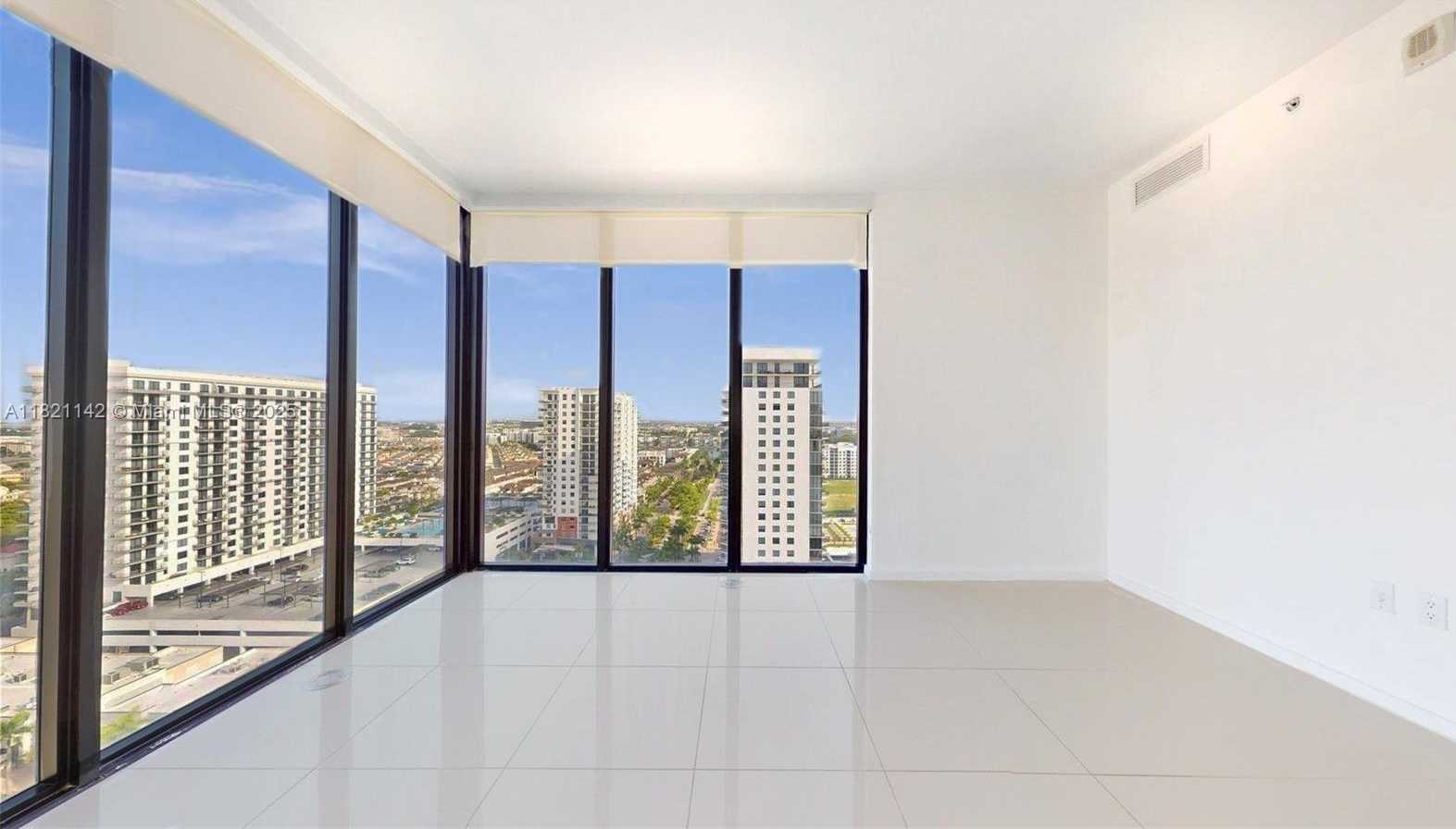 Small Image of 5300 PASEO BLVD #1701, Doral Number 13
