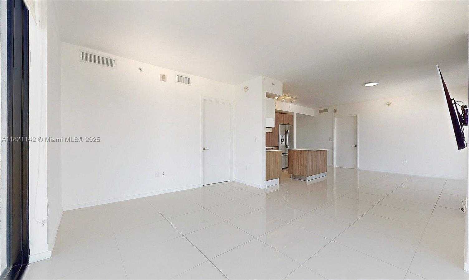 Small Image of 5300 PASEO BLVD #1701, Doral Number 15