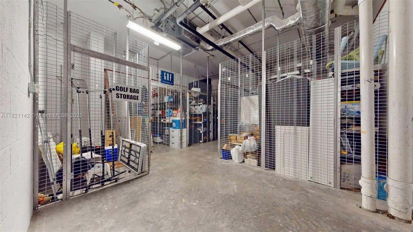 Small Image of 5300 PASEO BLVD #1701, Doral Number 40