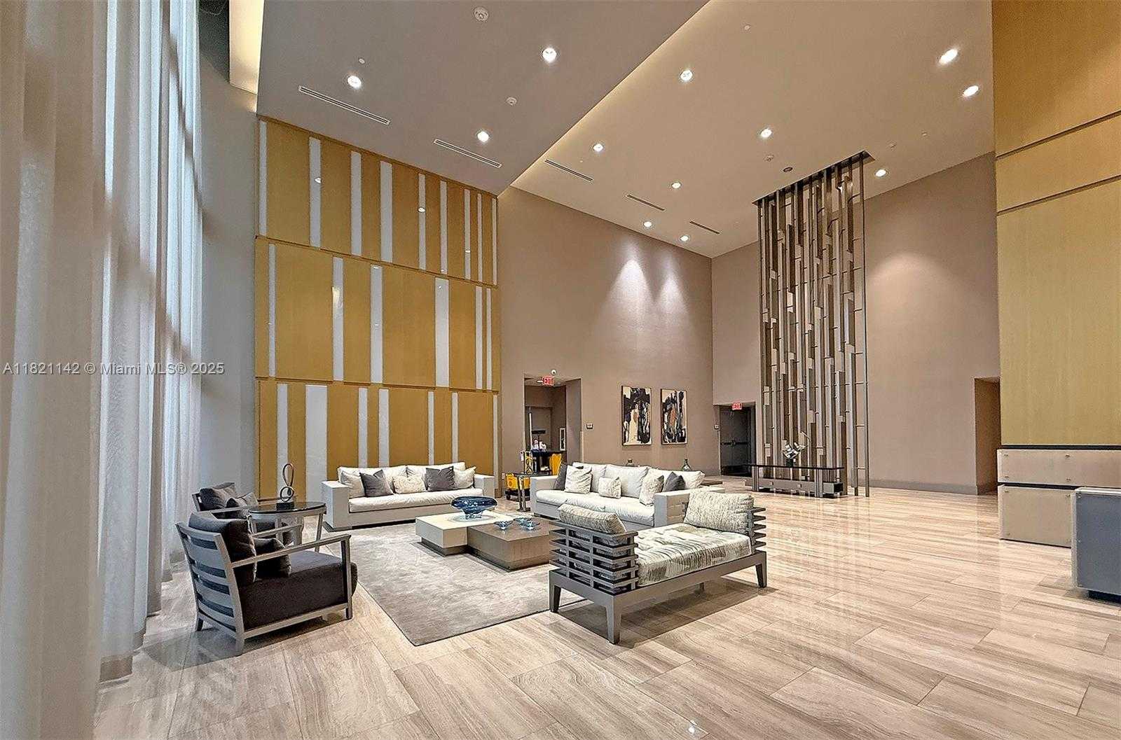 Small Image of 5300 PASEO BLVD #1701, Doral Number 49