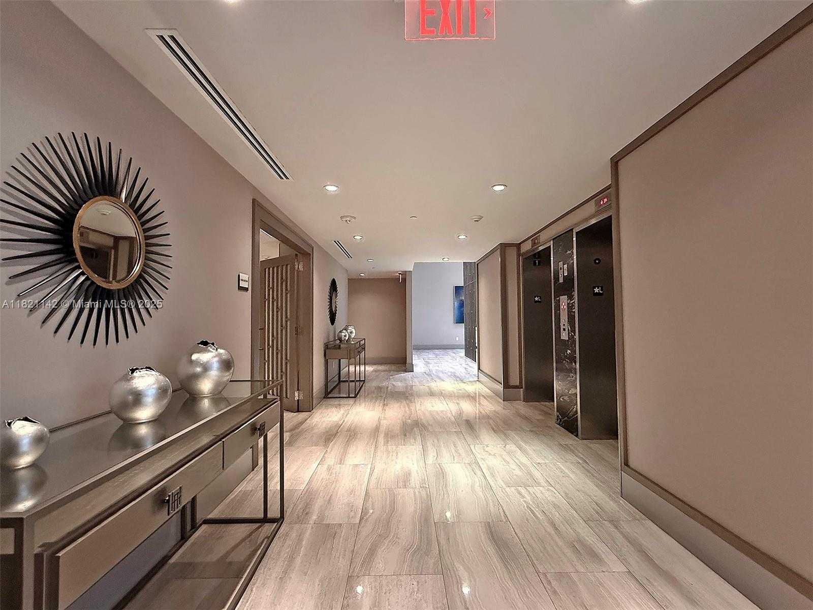 Small Image of 5300 PASEO BLVD #1701, Doral Number 50