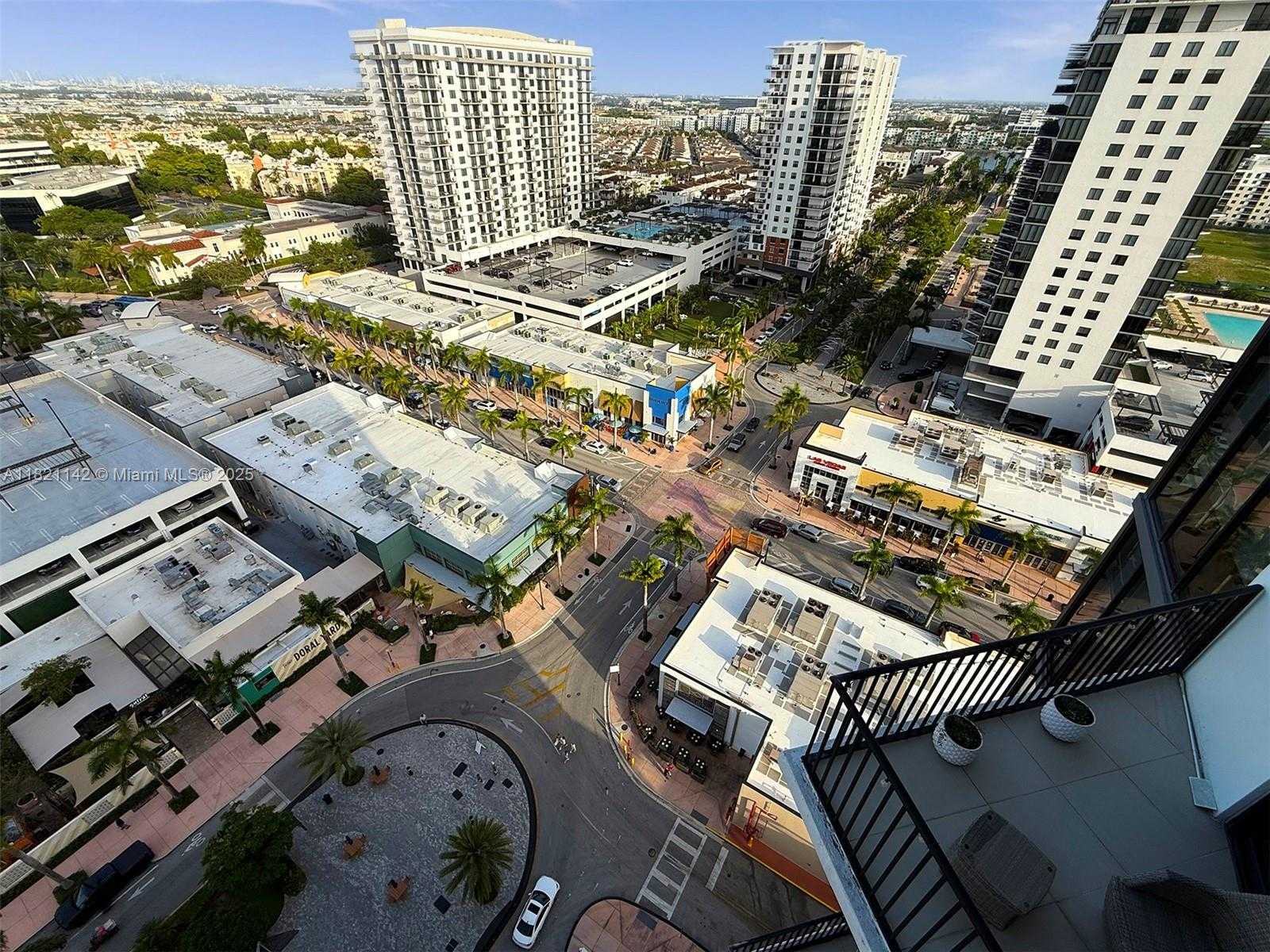 Small Image of 5300 PASEO BLVD #1701, Doral Number 63