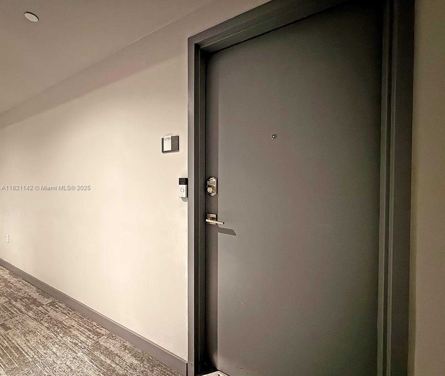 Small Image of 5300 PASEO BLVD #1701, Doral Number 69
