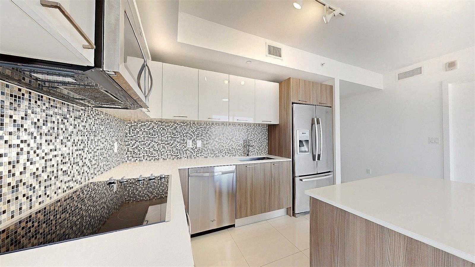 Small Image of 5300 PASEO BLVD #1701, Doral Number 8