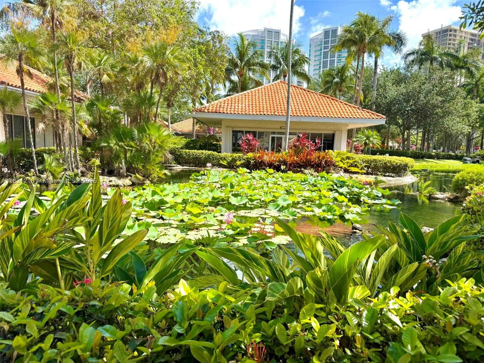 Small Image of 3530 MYSTIC POINTE DR #2108, Aventura Number 16