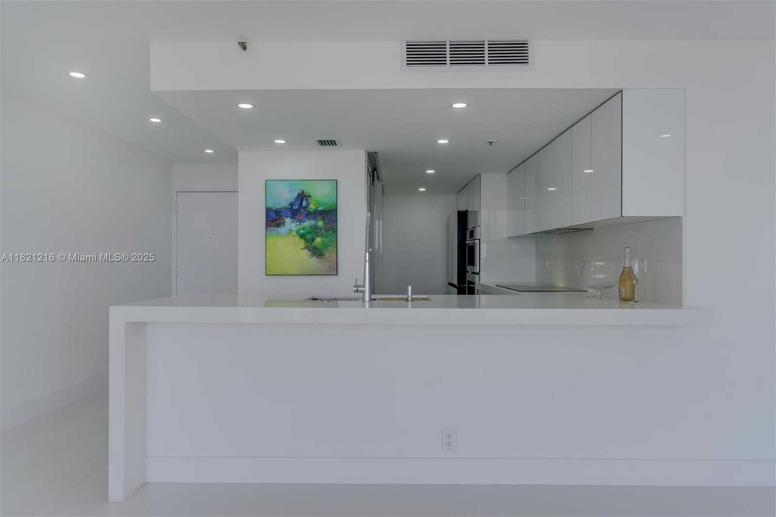 Small Image of 7601 EAST TREASURE DR #2305, North Bay Village Number 12