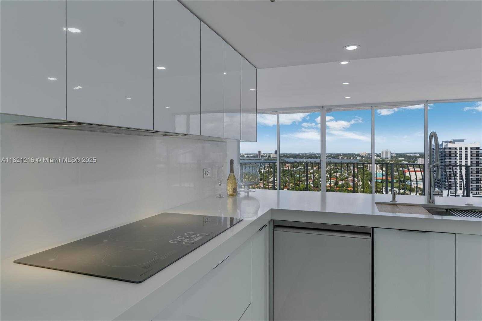 Small Image of 7601 EAST TREASURE DR #2305, North Bay Village Number 9