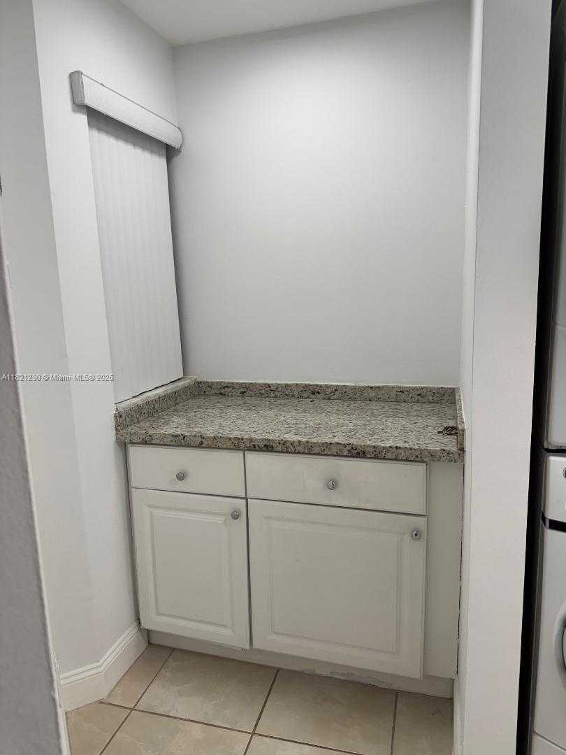 Small Image of 15495 NORTH MIAMI LAKEWAY N #102, Miami Lakes Number 7