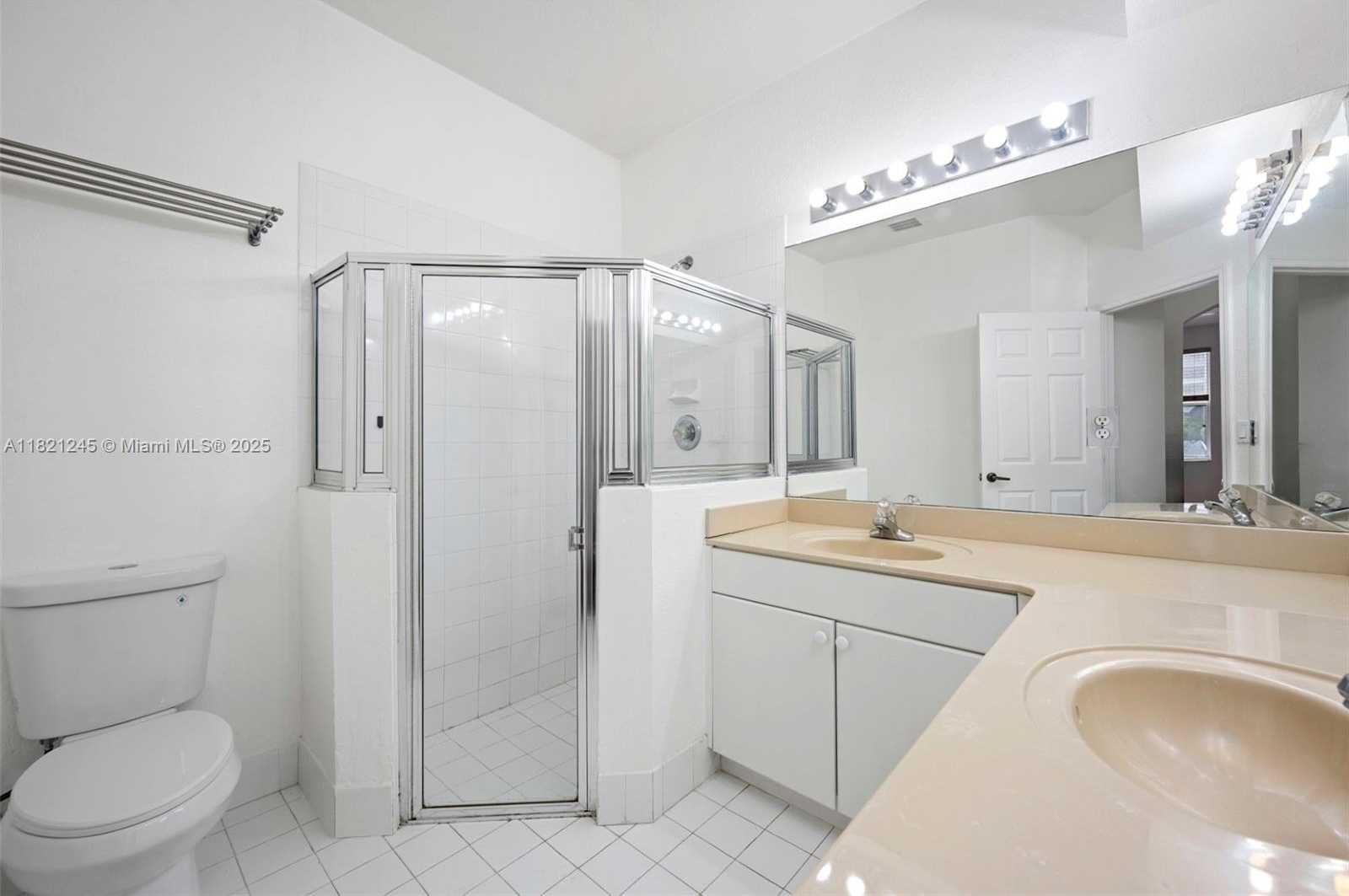 Small Image of 7633 NORTH WEST 114TH PATH #7633, Doral Number 11