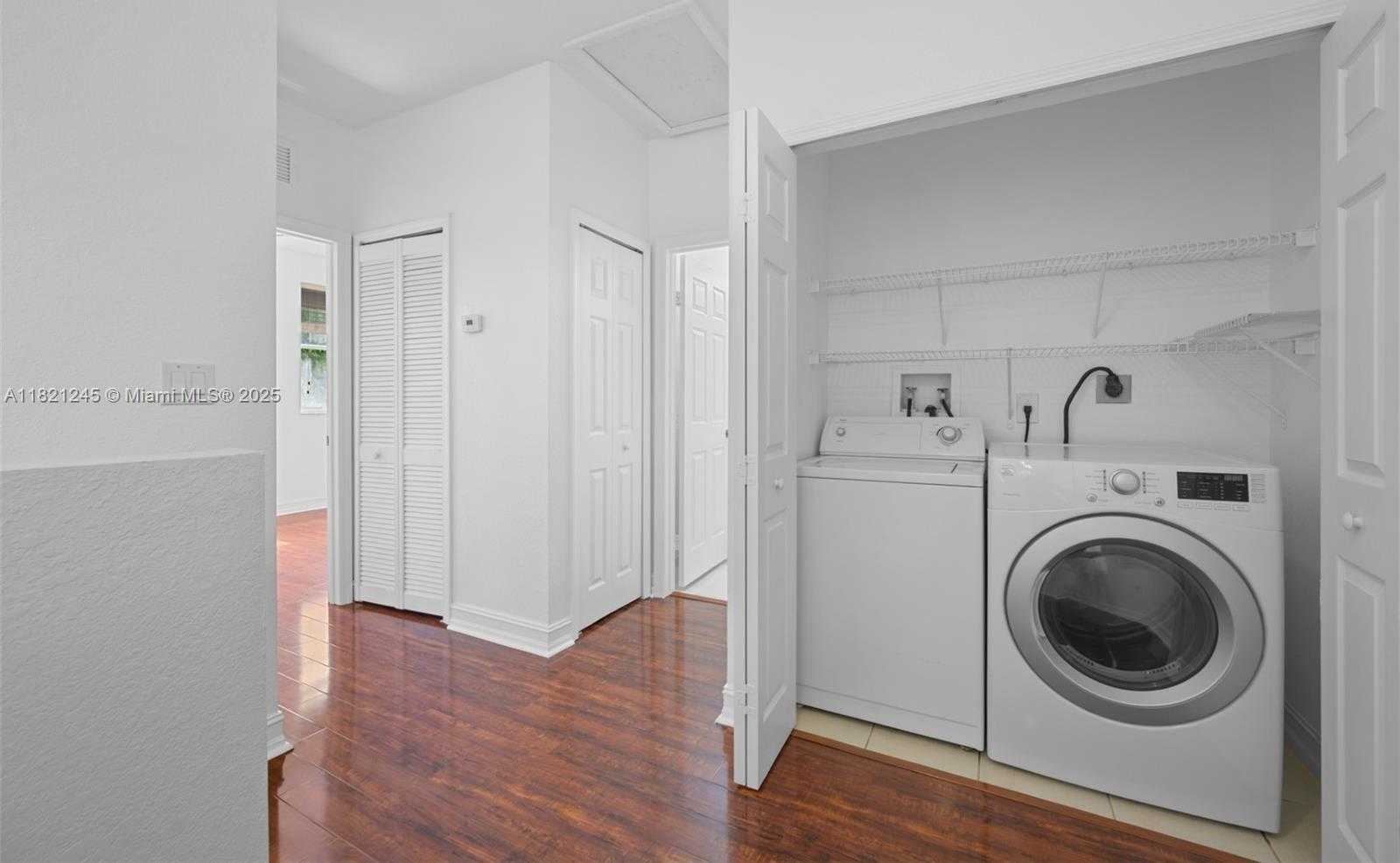 Small Image of 7633 NORTH WEST 114TH PATH #7633, Doral Number 12