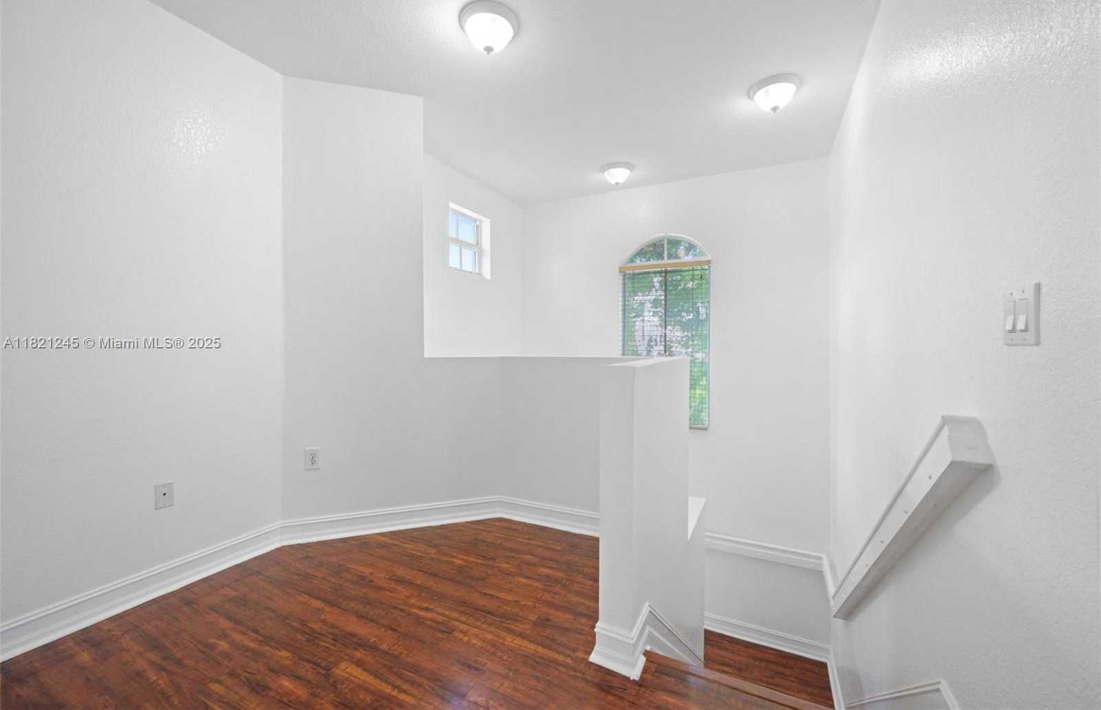 Small Image of 7633 NORTH WEST 114TH PATH #7633, Doral Number 13
