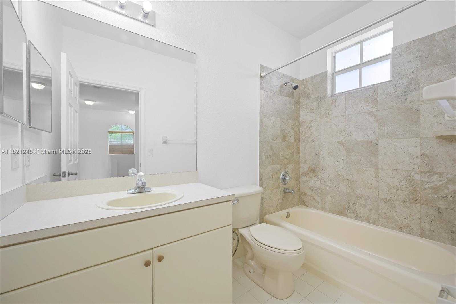 Small Image of 7633 NORTH WEST 114TH PATH #7633, Doral Number 16