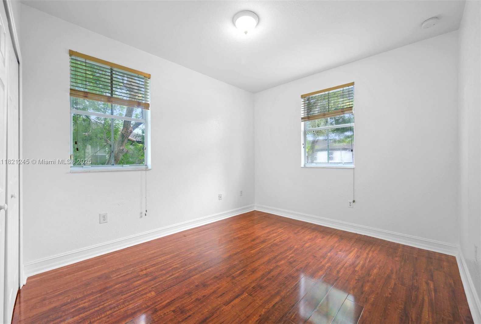 Small Image of 7633 NORTH WEST 114TH PATH #7633, Doral Number 17