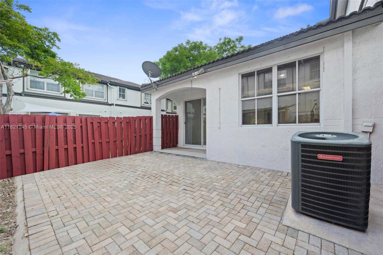 Small Image of 7633 NORTH WEST 114TH PATH #7633, Doral Number 23